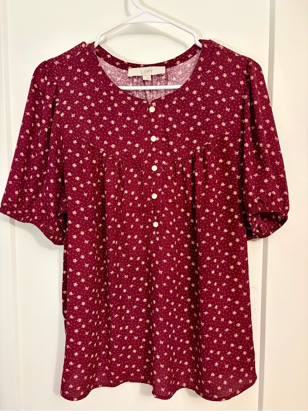 LOFT Women's Maroon Floral Blouse